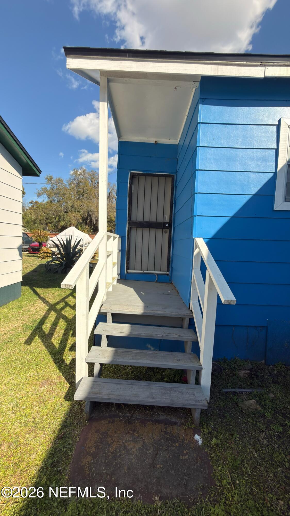 834 N WASHINGTON Street