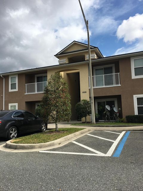 Photo of 6916 ORTEGA WOODS Drive #9-5, Jacksonville, FL 32244 (MLS # 2129814)