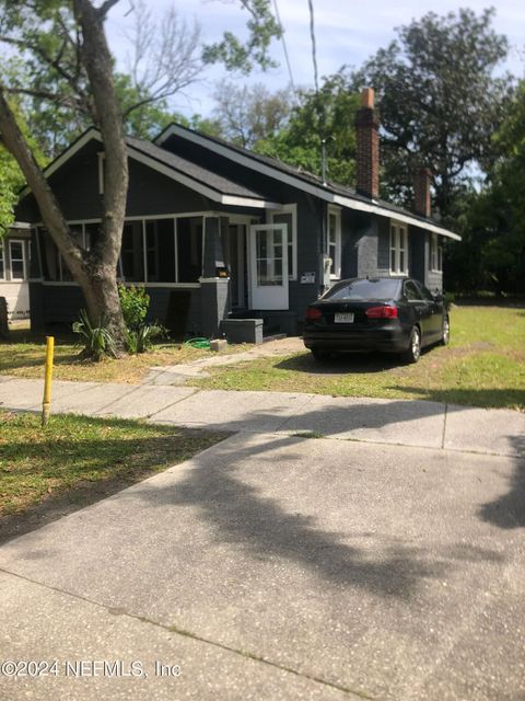 A home in Jacksonville