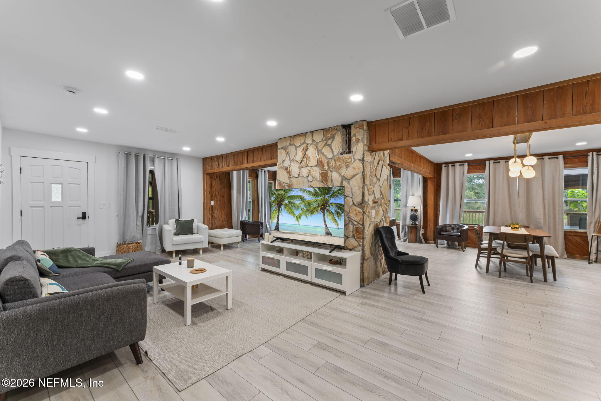 275 CHESWICK OAKS Avenue