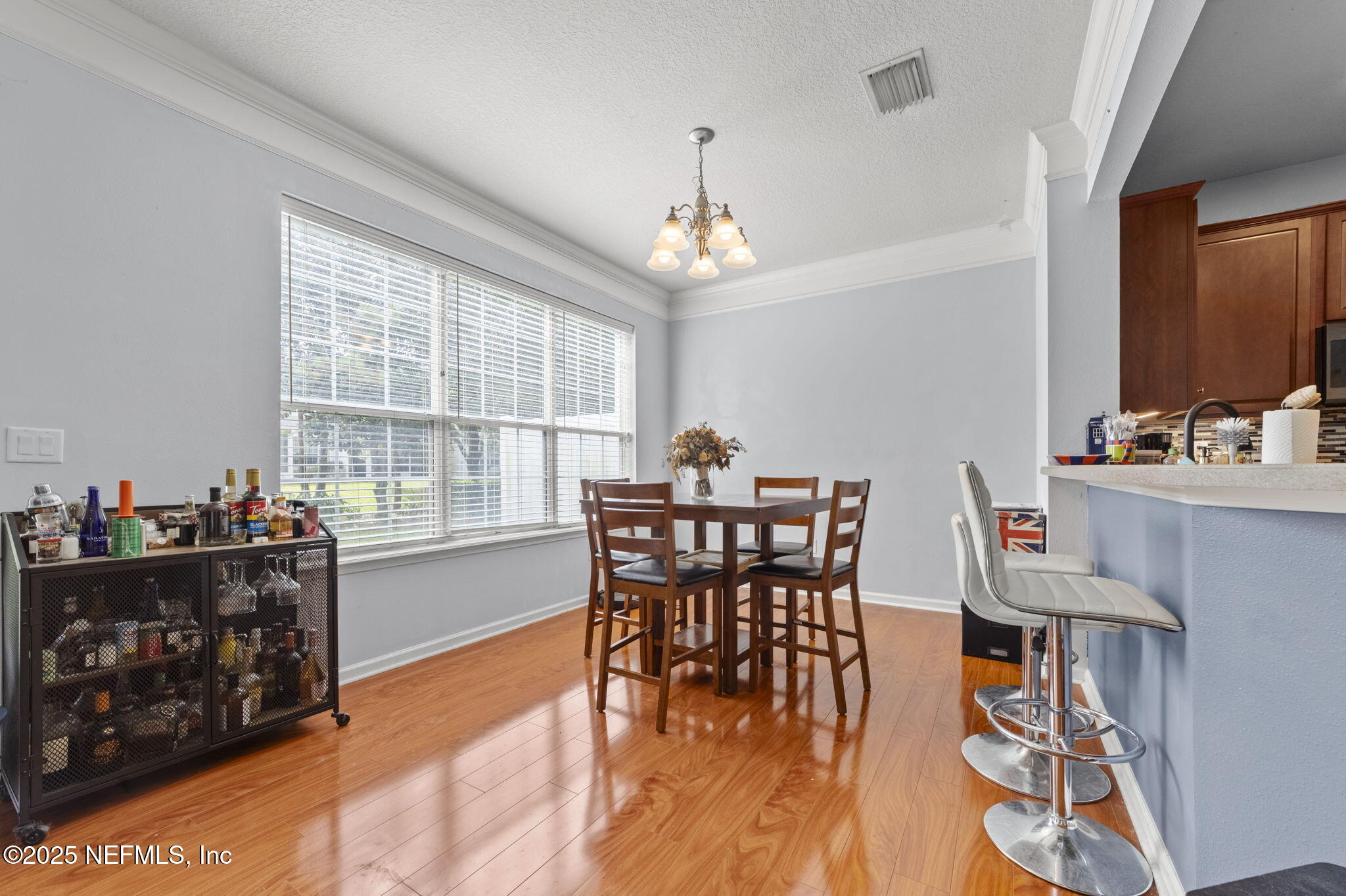 6488 WHITE FLOWER Court