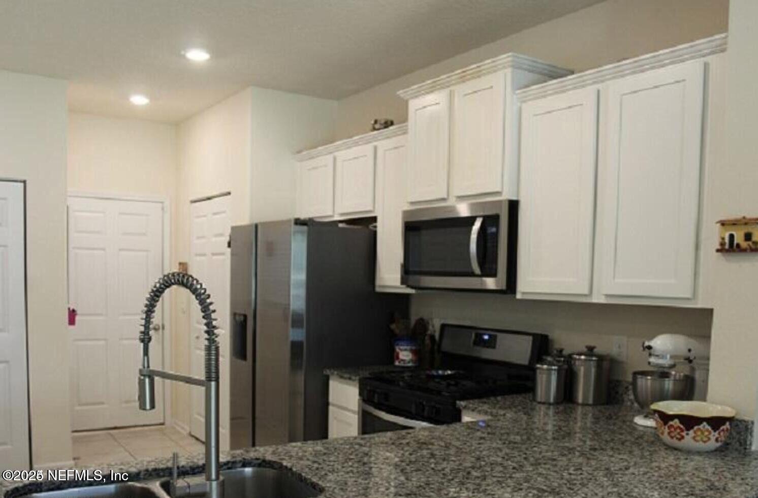 98 COASTLINE Way