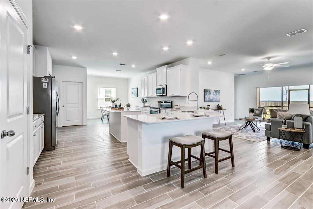 85328 STONEHURST Parkway