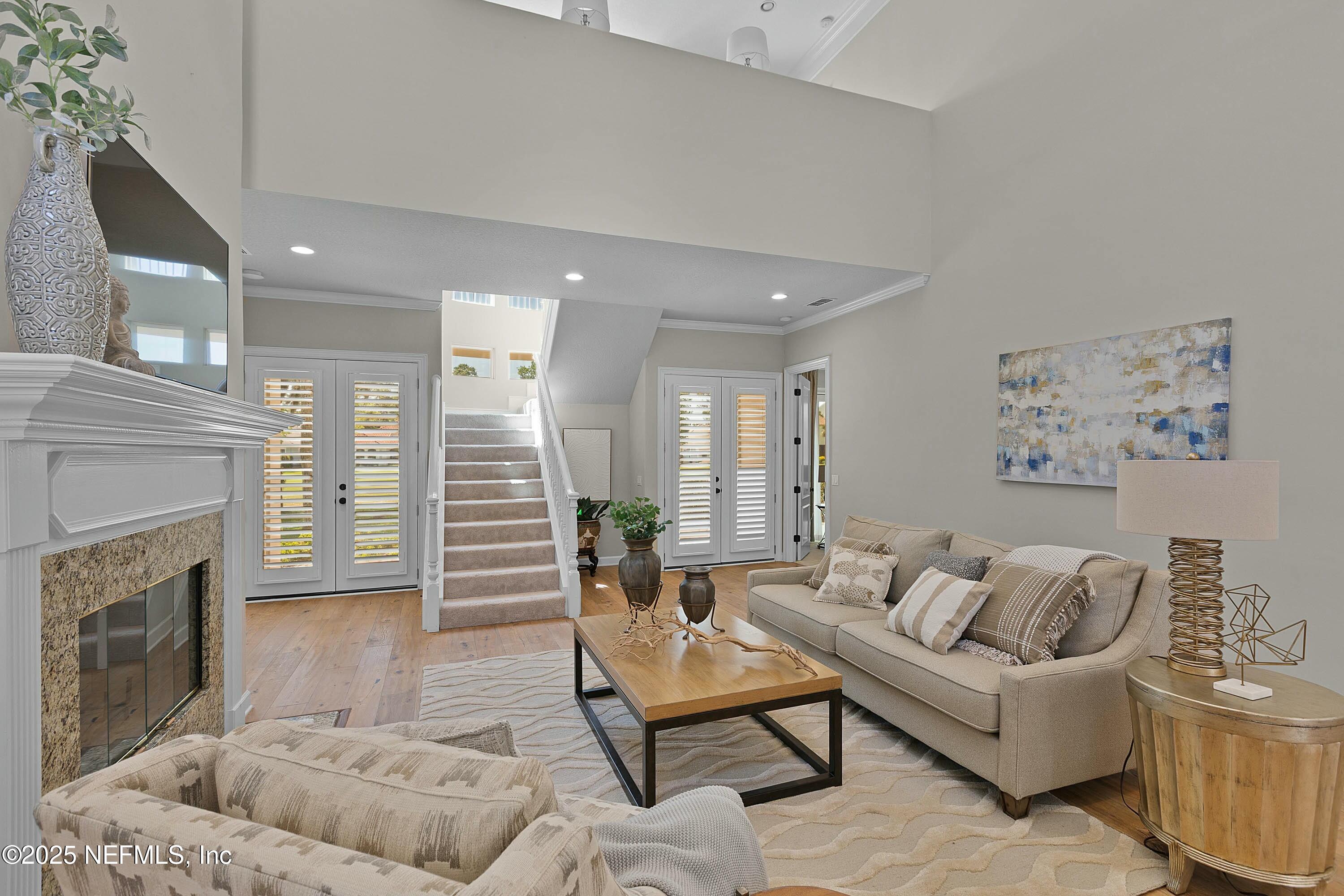 216 LAUREL Lane