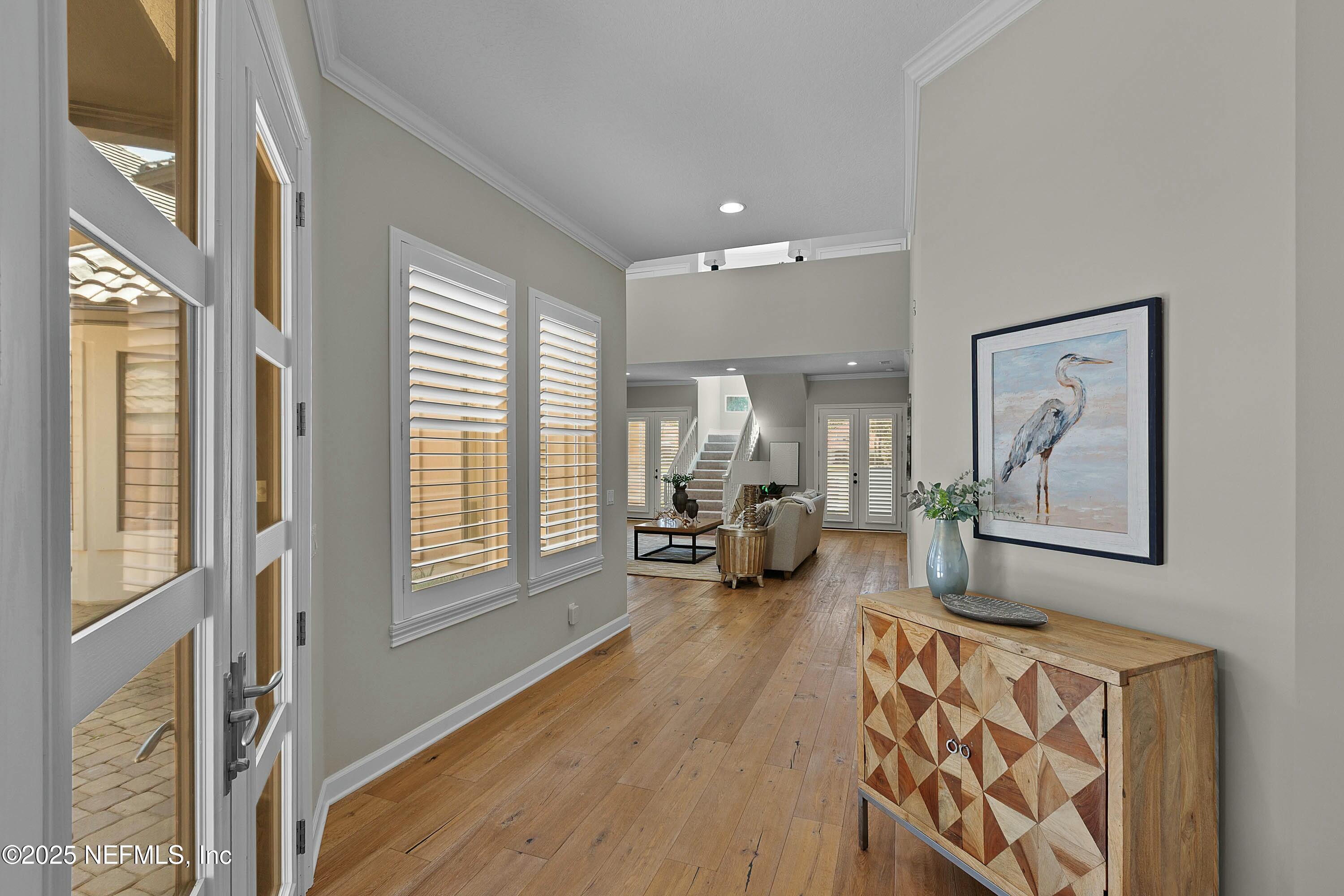 216 LAUREL Lane