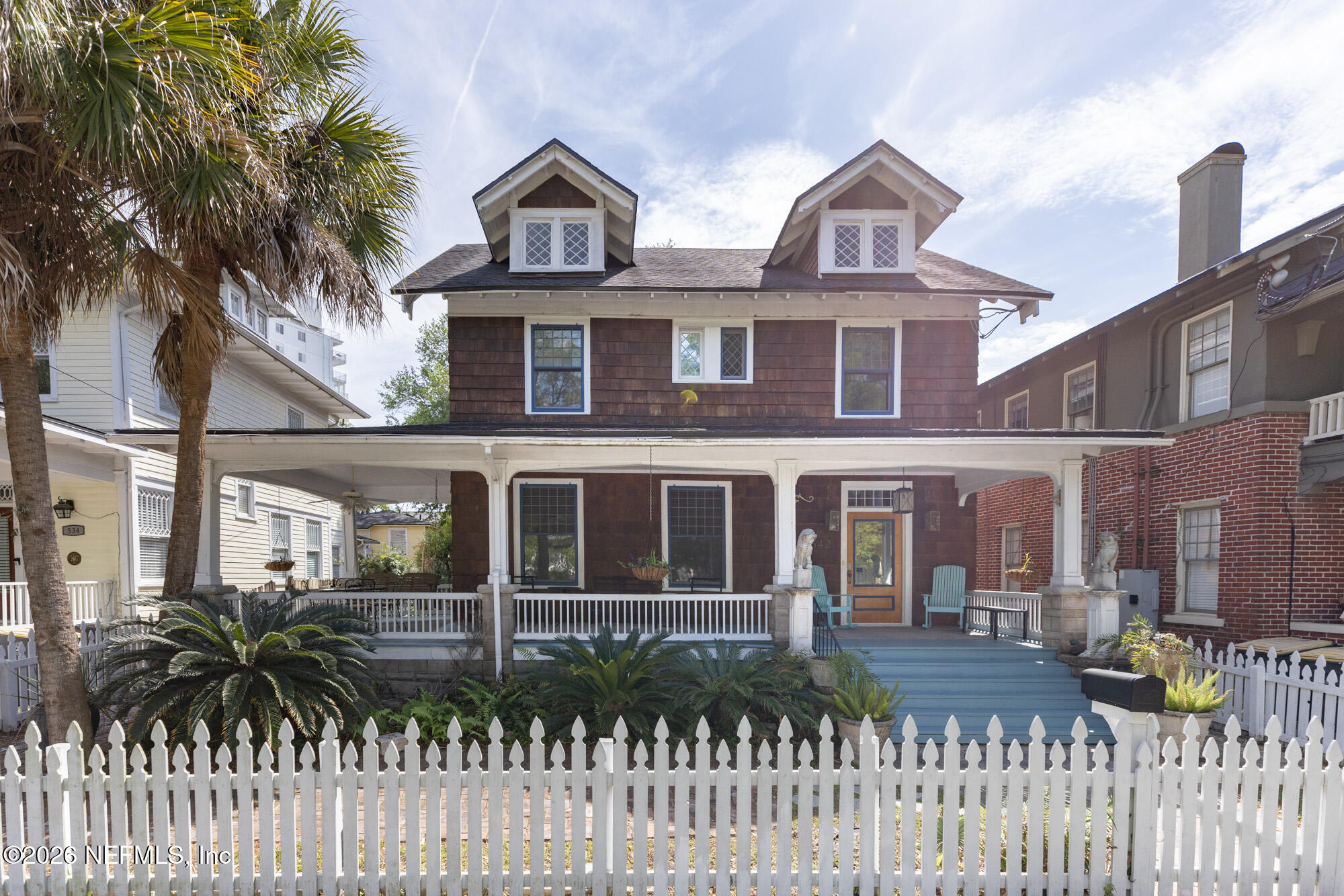 542 LANCASTER Street