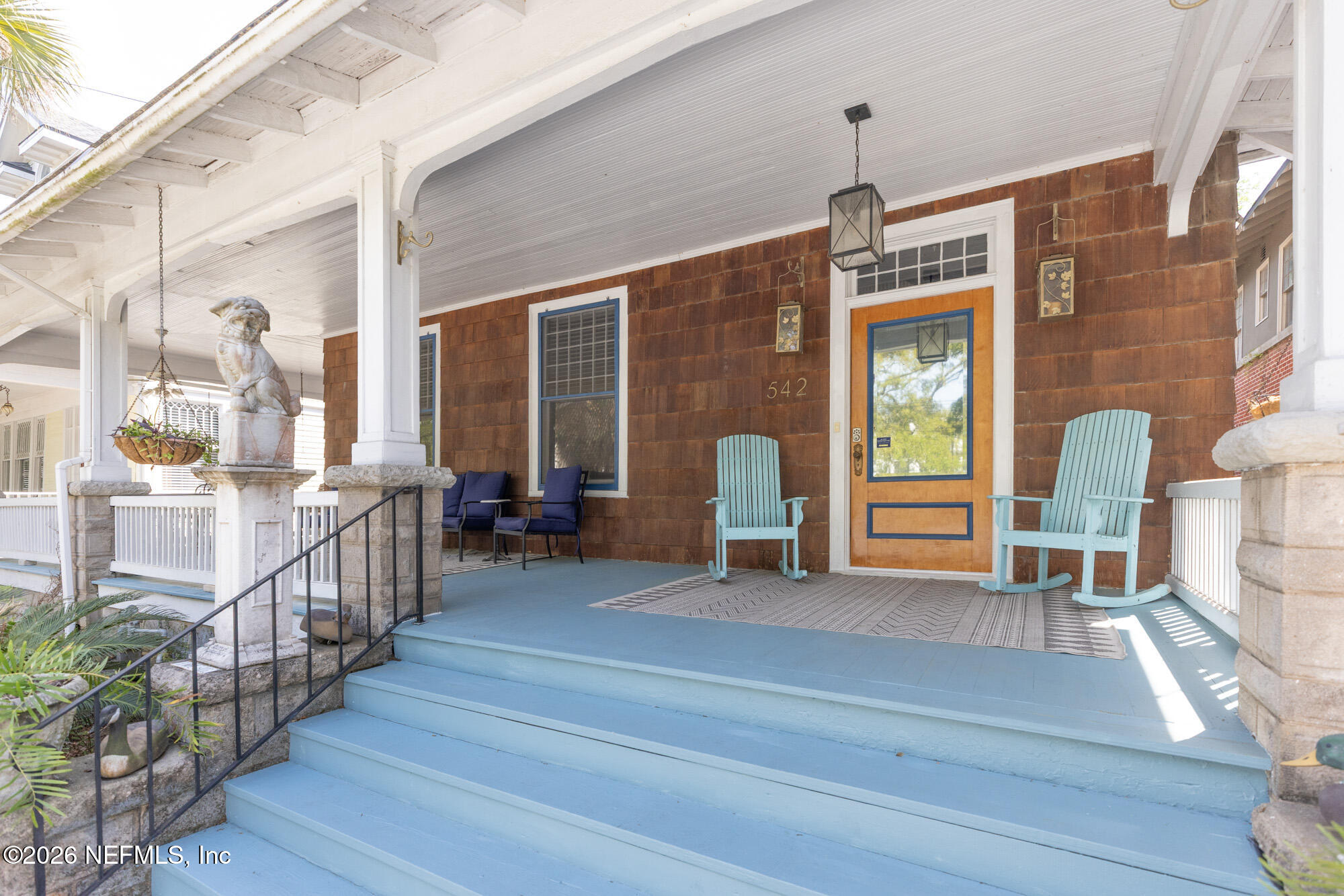 542 LANCASTER Street