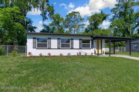 Single Family Residence in Jacksonville FL 6026 ORTEGA FARMS Boulevard.jpg