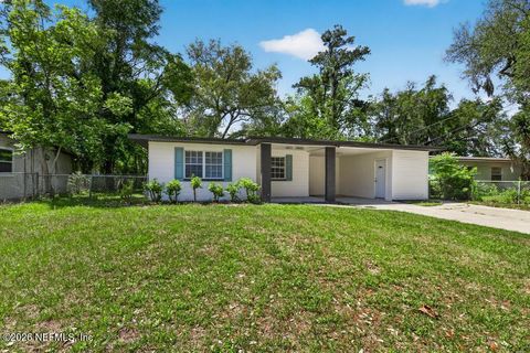 Photo of 5446 ALLAMANDA Drive, Jacksonville, FL 32210 (MLS # 2143986)