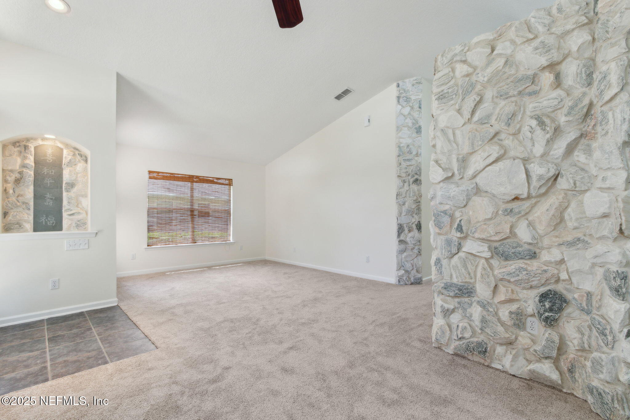 621 LAKE STONE Circle