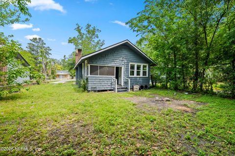 Photo of 346 GOLFAIR Boulevard, Jacksonville, FL 32206 (MLS # 2139888)