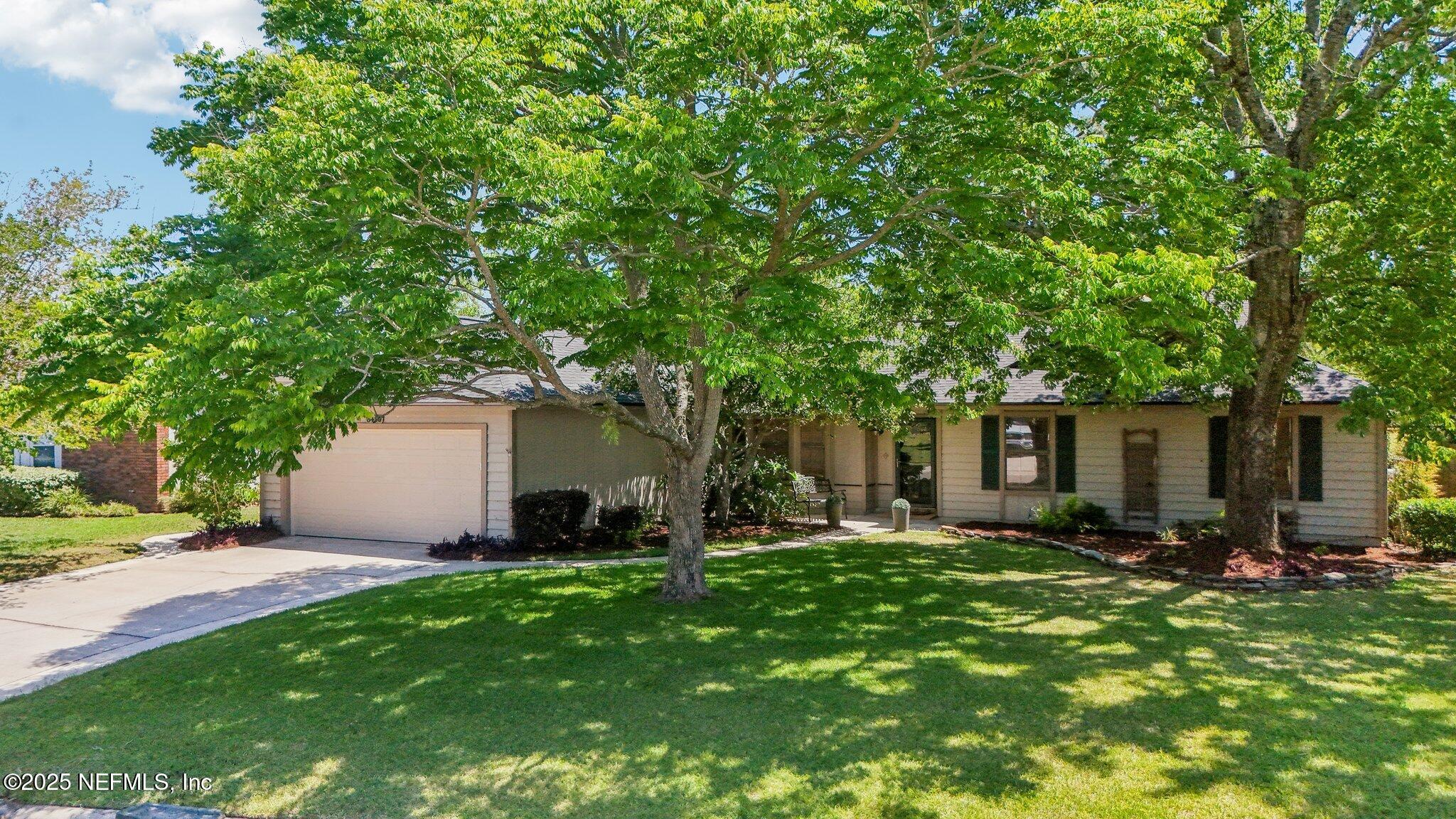8459 SAND POINT Drive W
