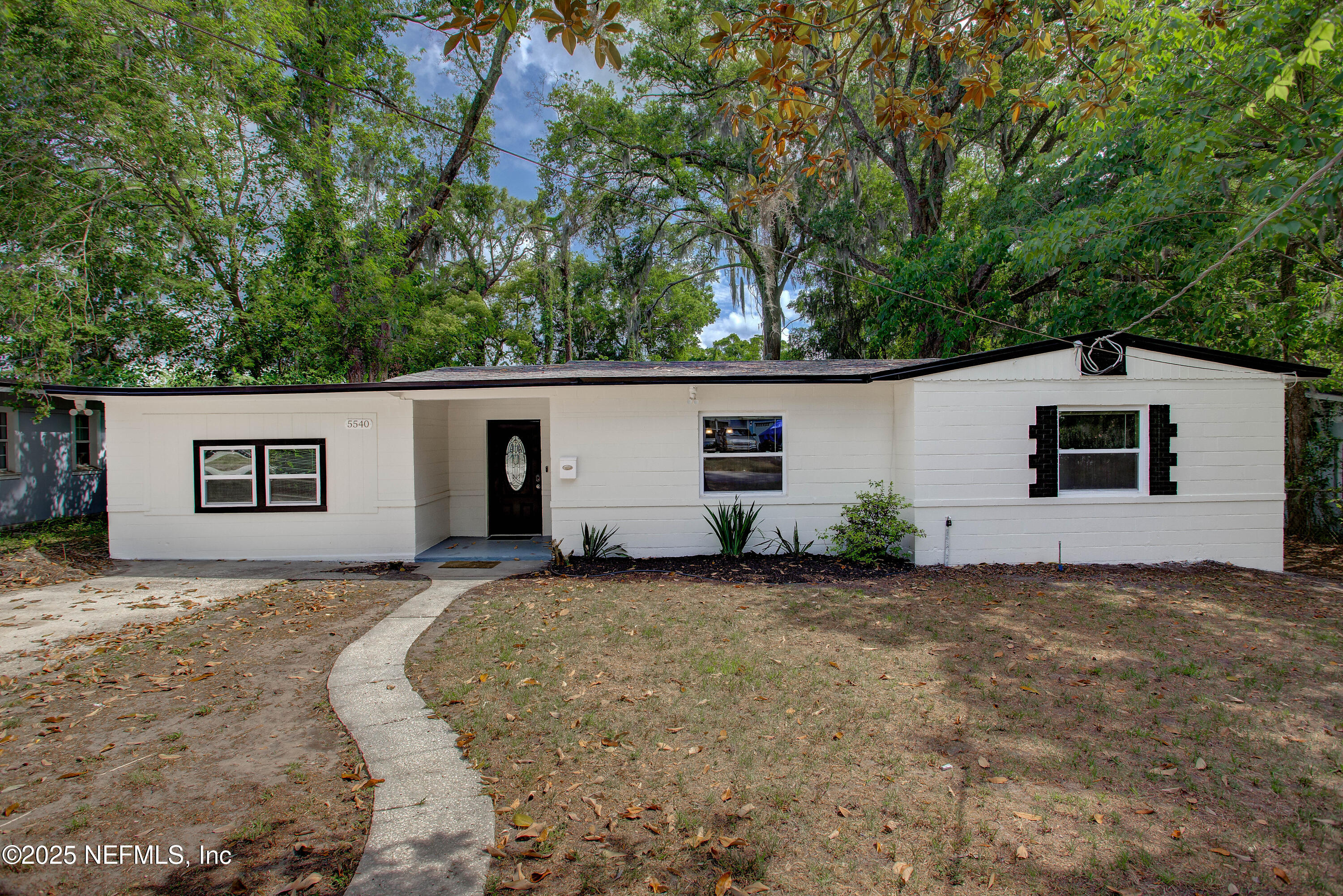 5540 WINDERMERE Drive