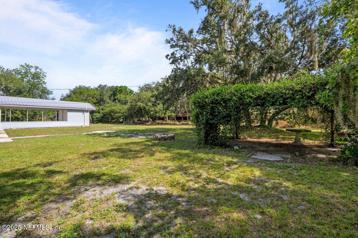 124 E GRANDVIEW Drive