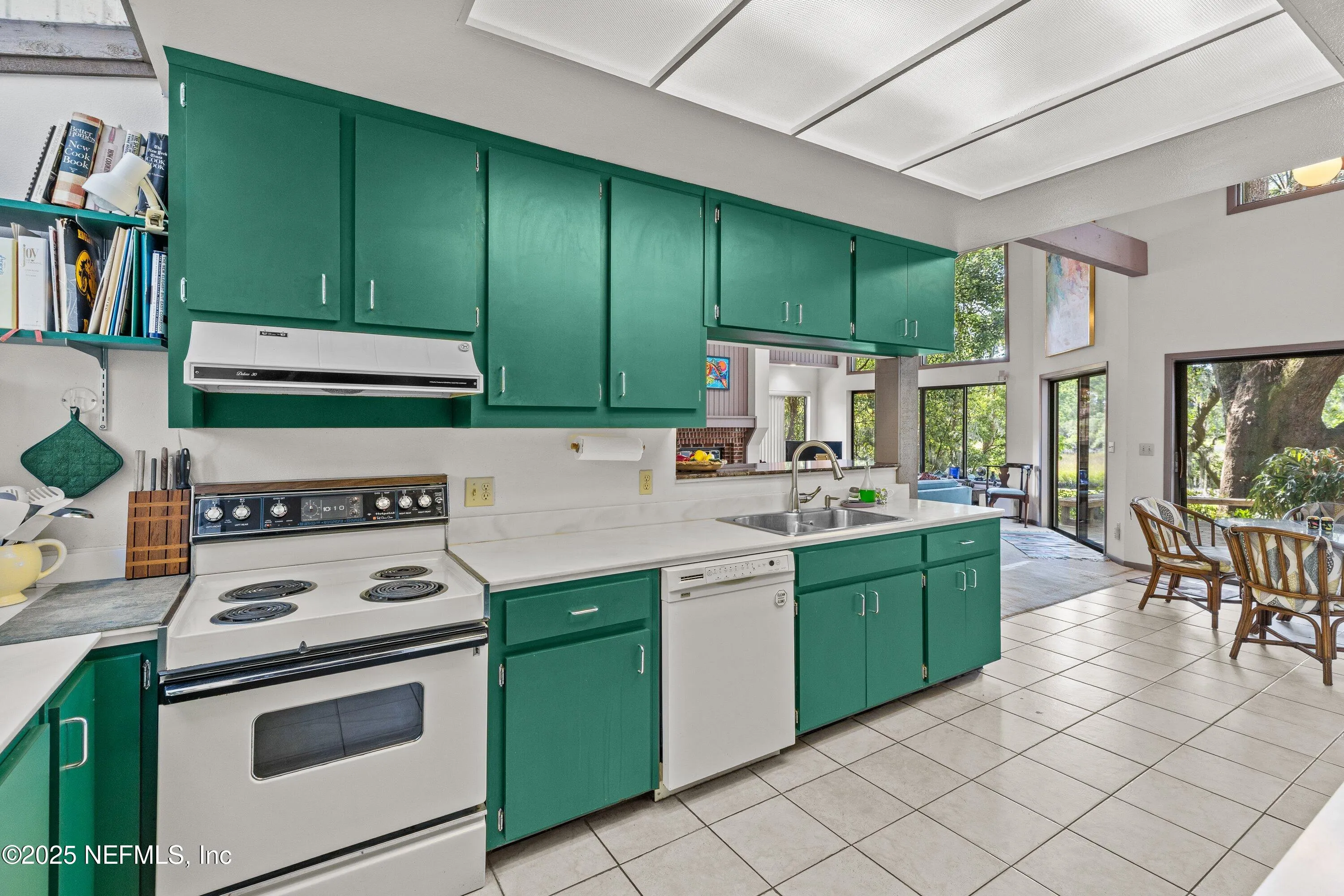 Jacksonville, Florida 32211, United States, 4 Bedrooms Bedrooms, ,3 BathroomsBathrooms,Residential,Active,146930