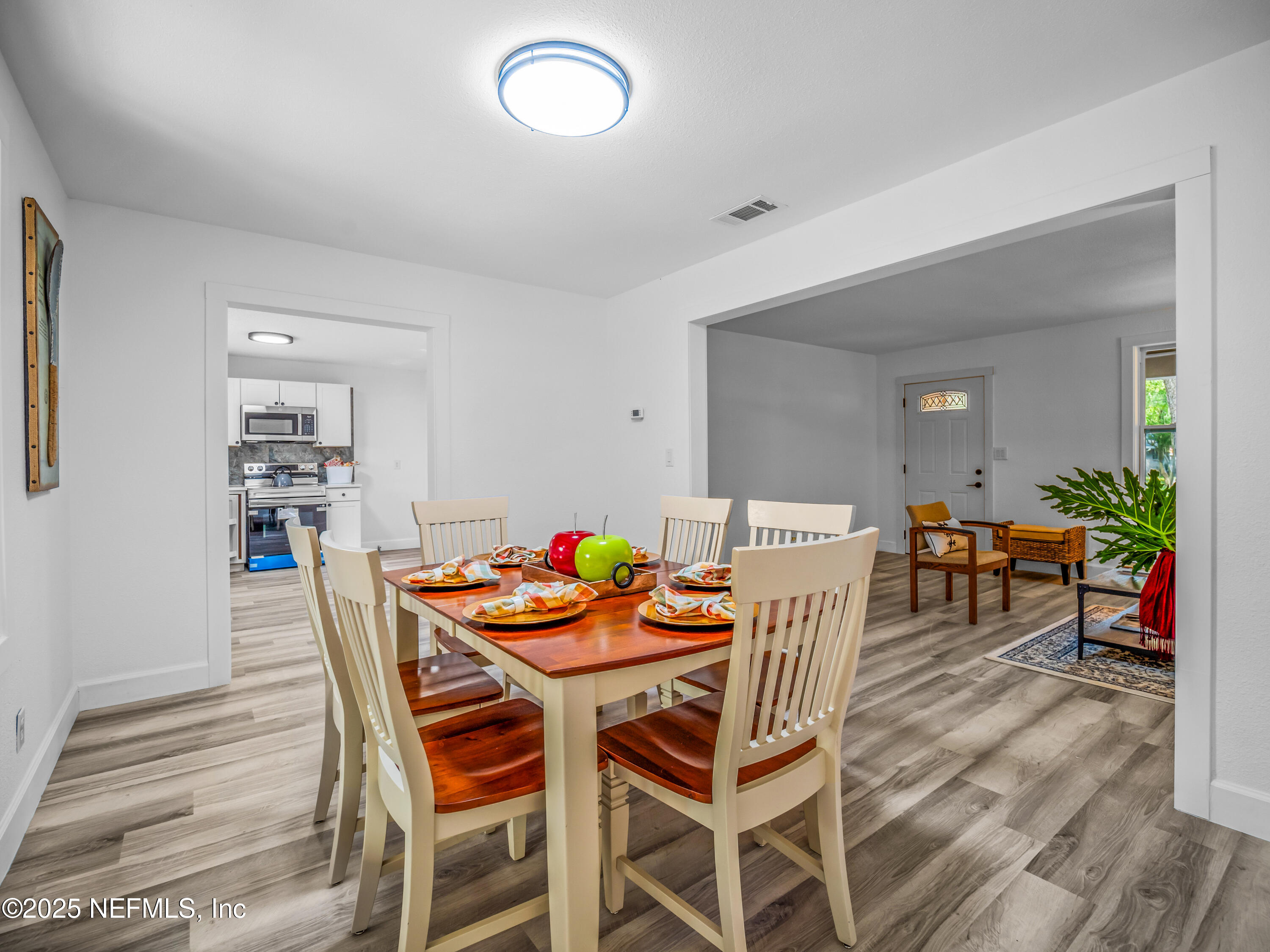 2522 GRASSHOPPER Lane