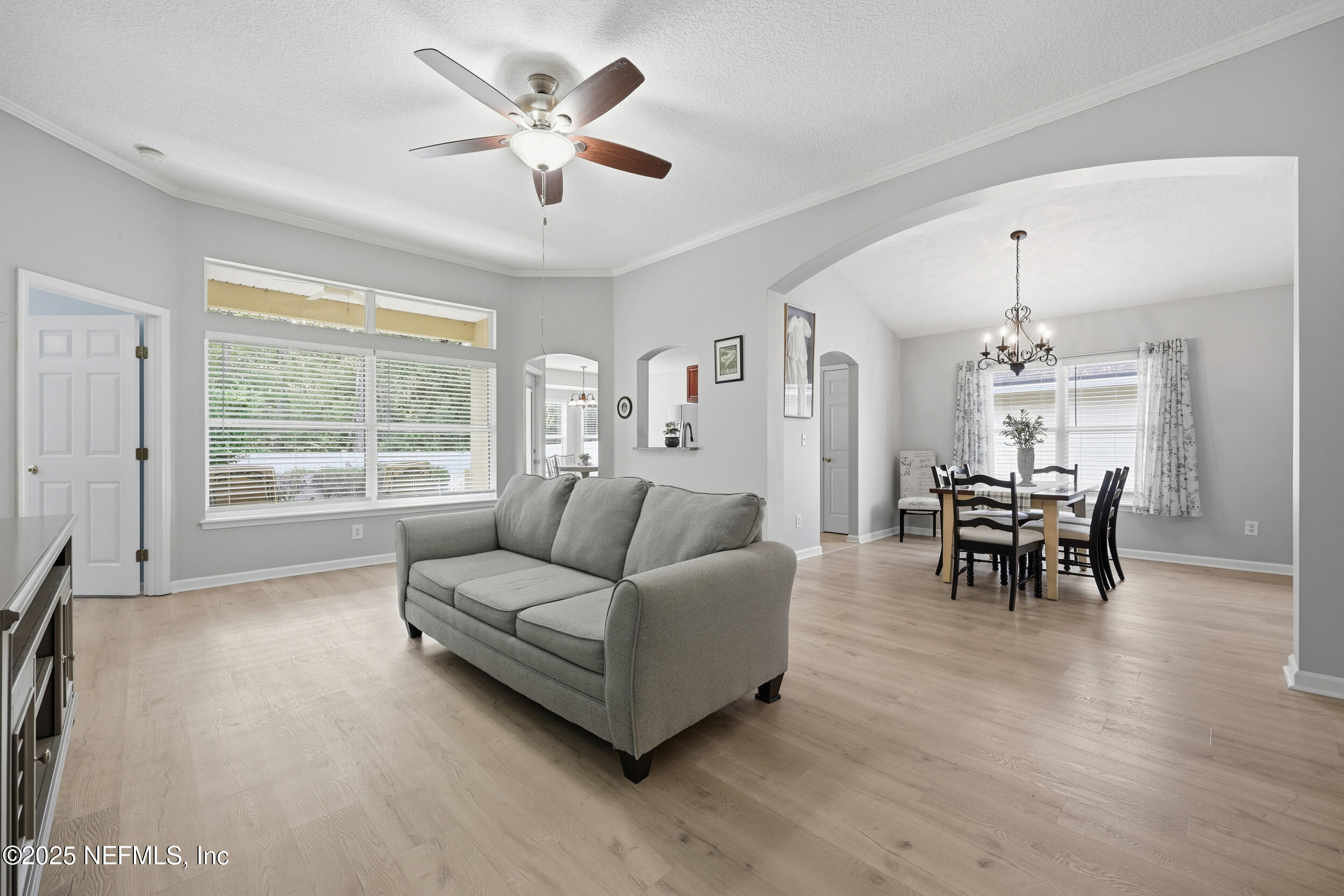 337 N TWIN MAPLE Road