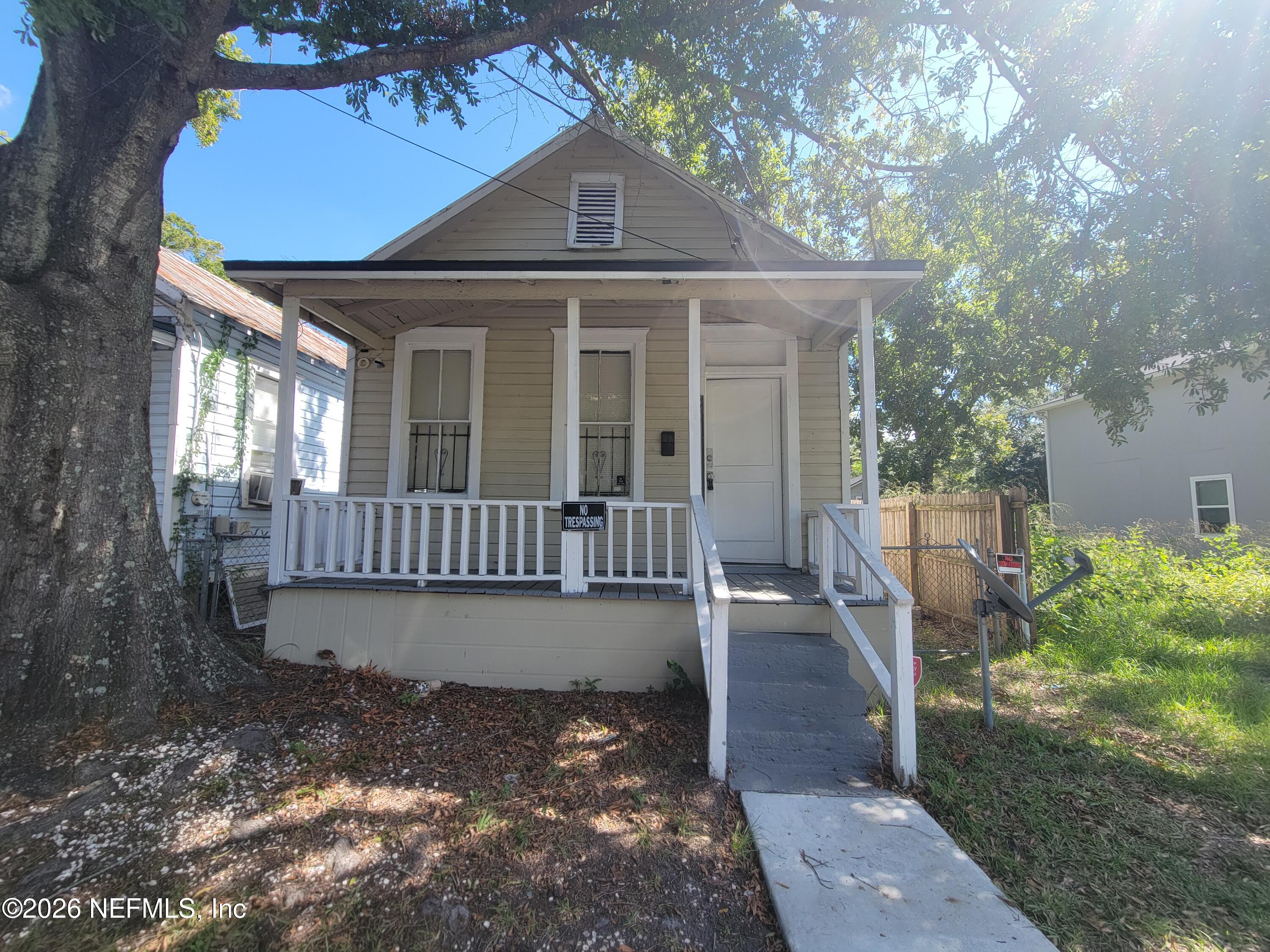 Photo 1 of 18 — 1327 CLEVELAND Street, Jacksonville, FL 32209