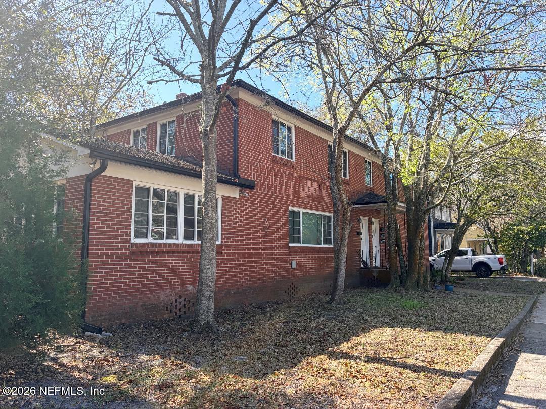 2842 SYDNEY Street #4