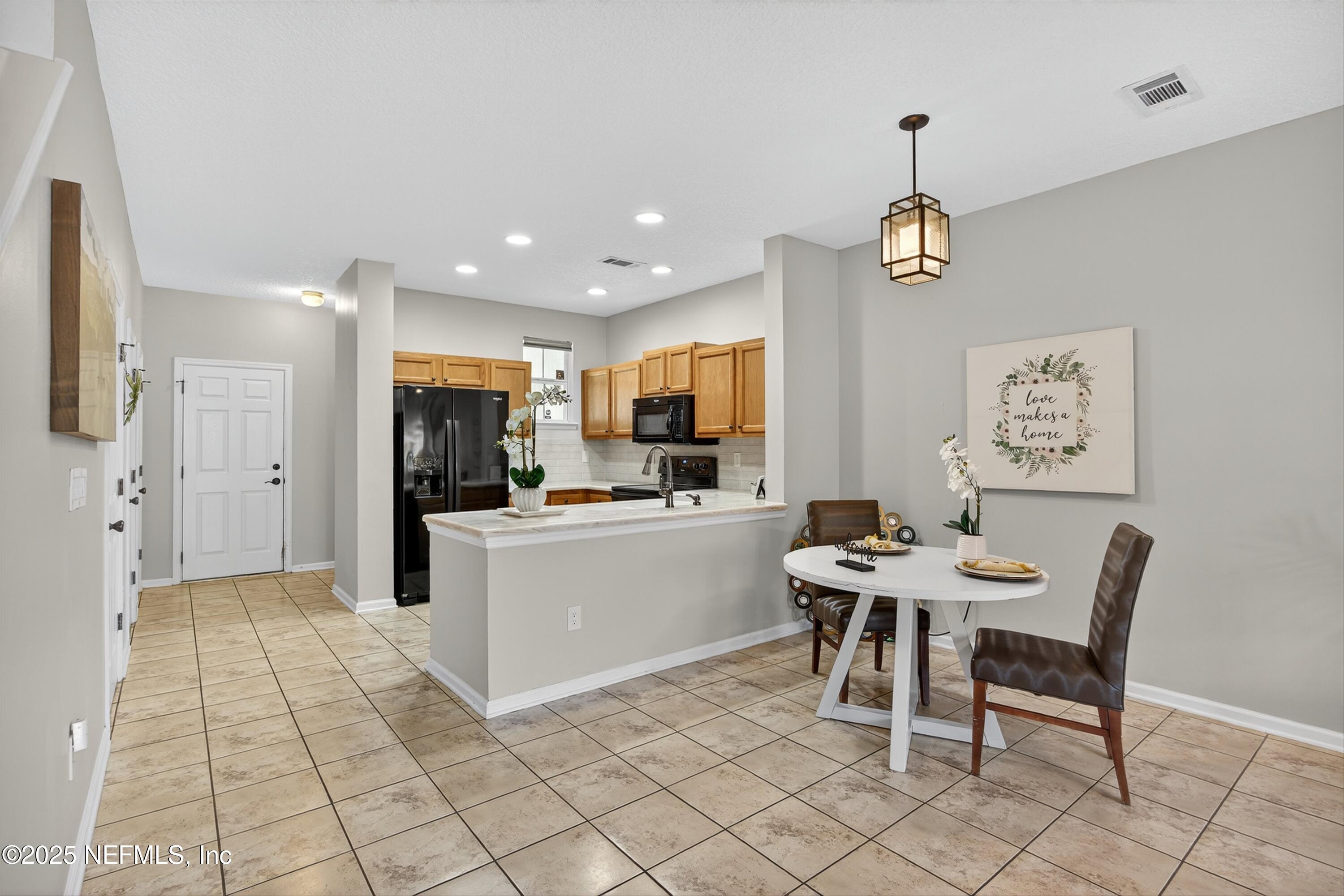 8875 INLET BLUFF Drive