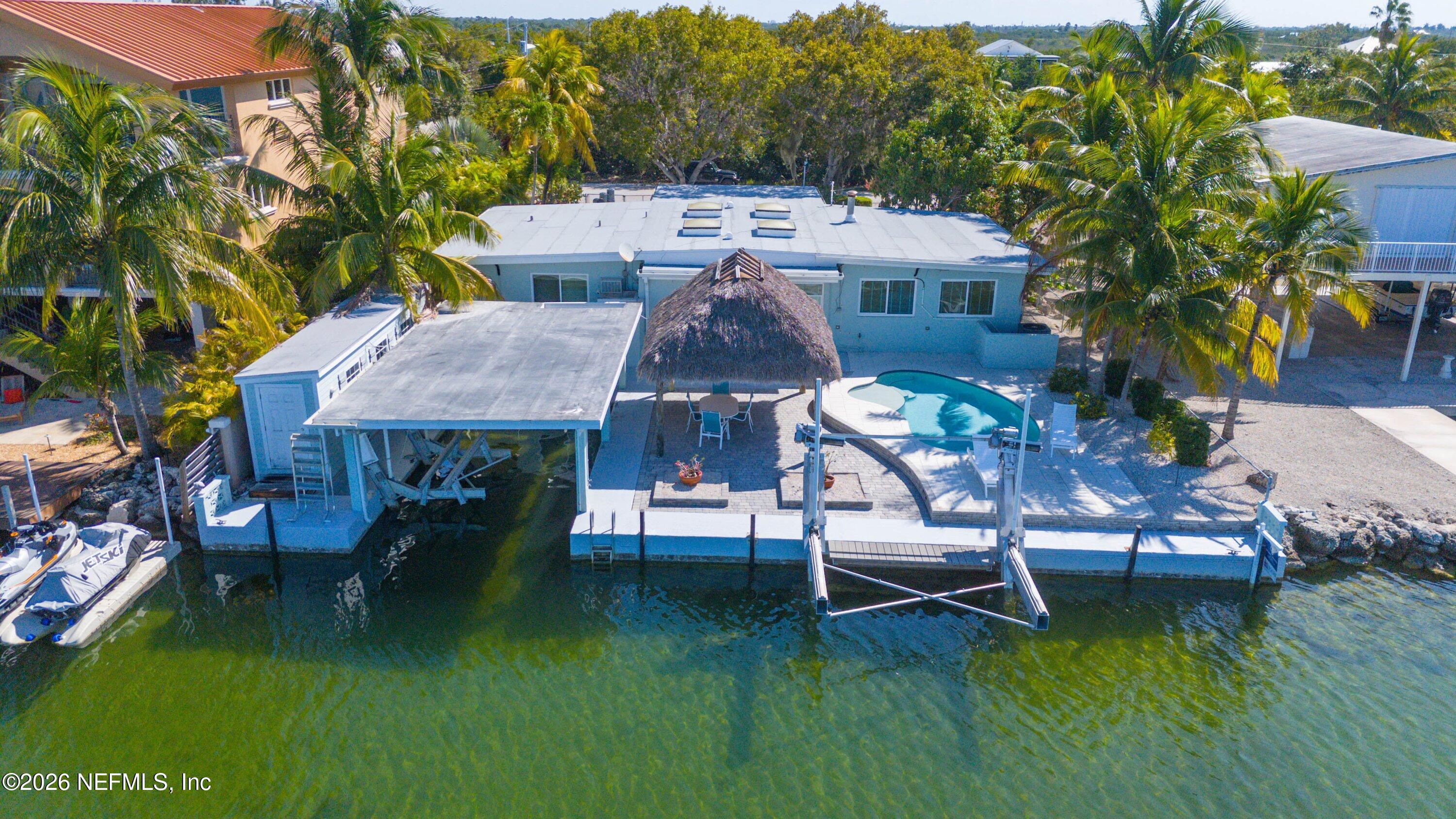 1136 W SHORE Drive