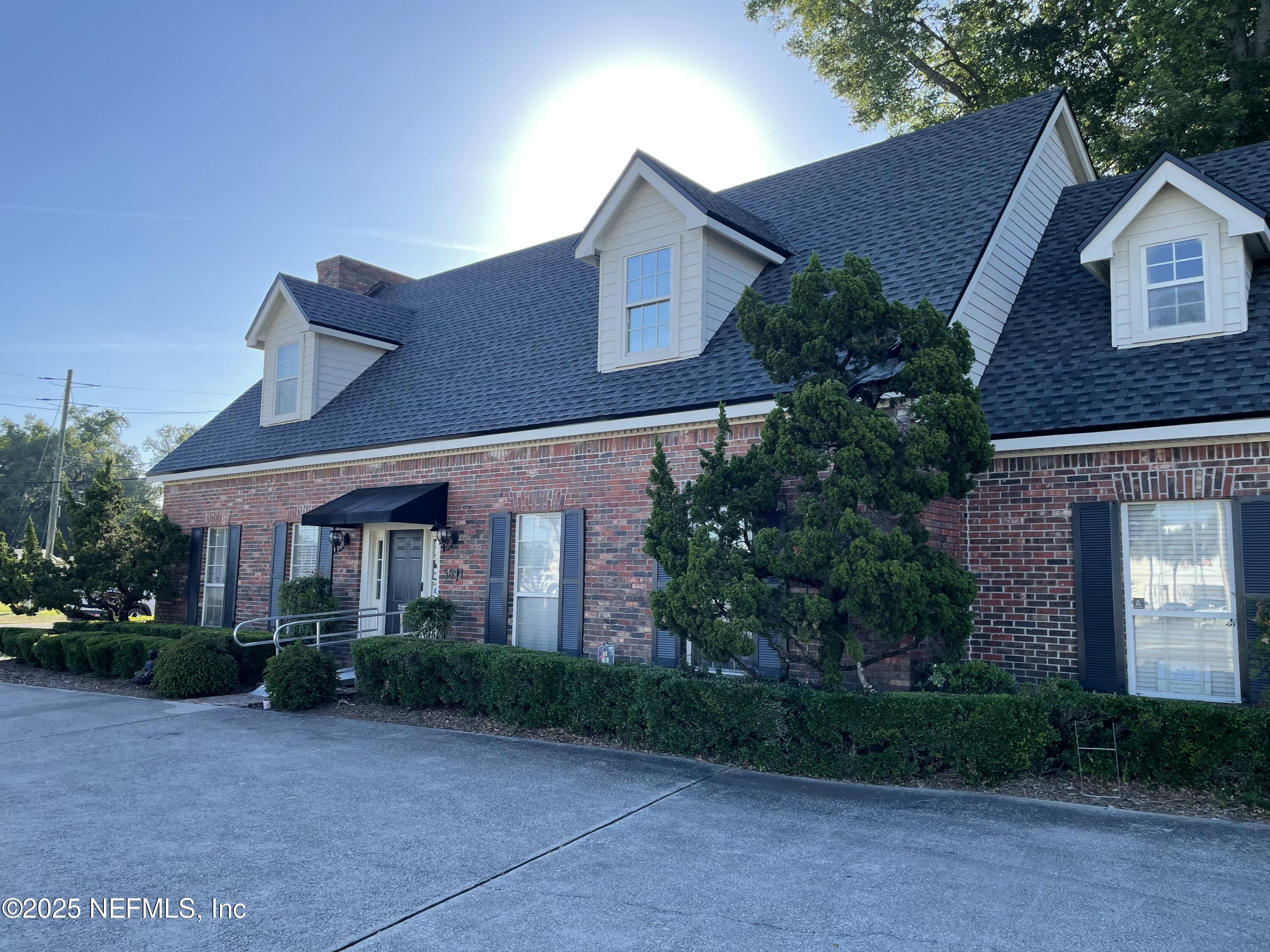3811 BLANDING Boulevard