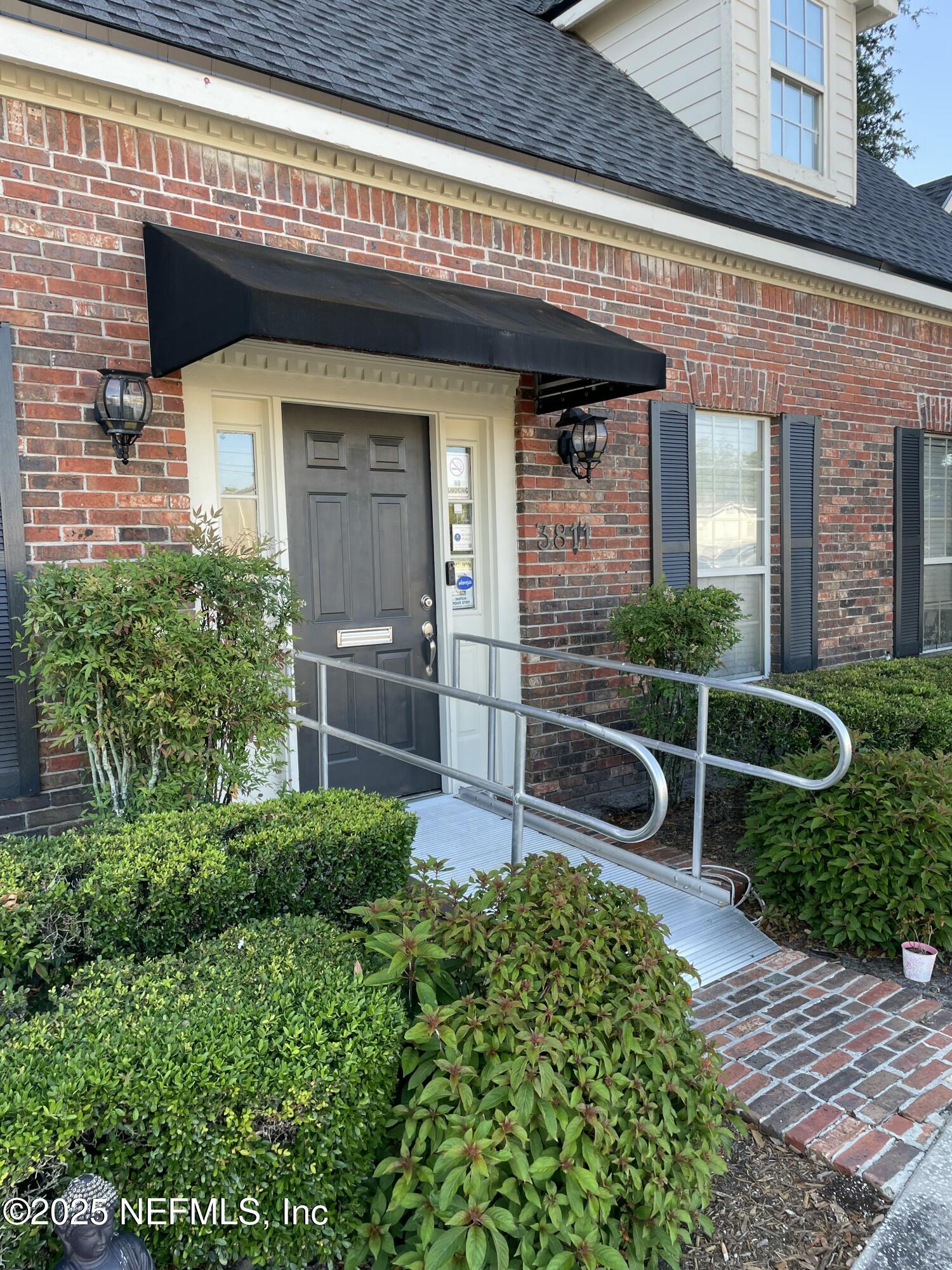3811 BLANDING Boulevard