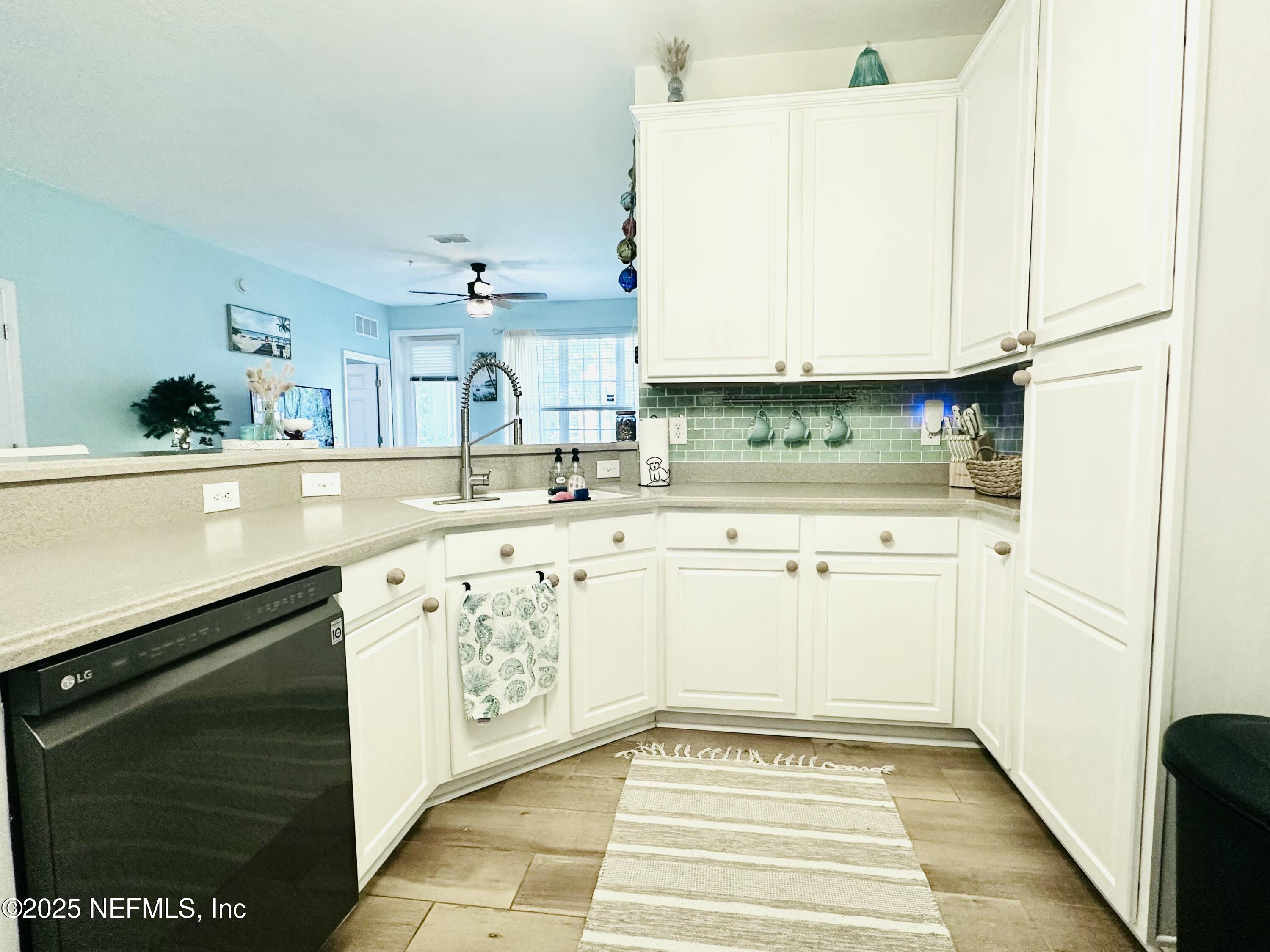 11251 CAMPFIELD Drive 1102