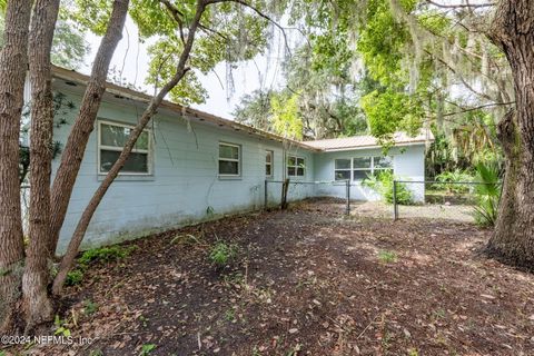 A home in Palatka