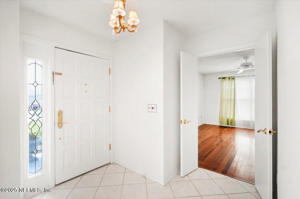 2649 L'ATRIUM Circle S