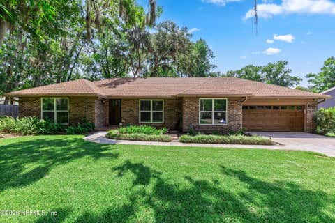 Photo of 12777 DOGWOOD HILL Drive, Jacksonville, FL 32223 (MLS # 2153414)