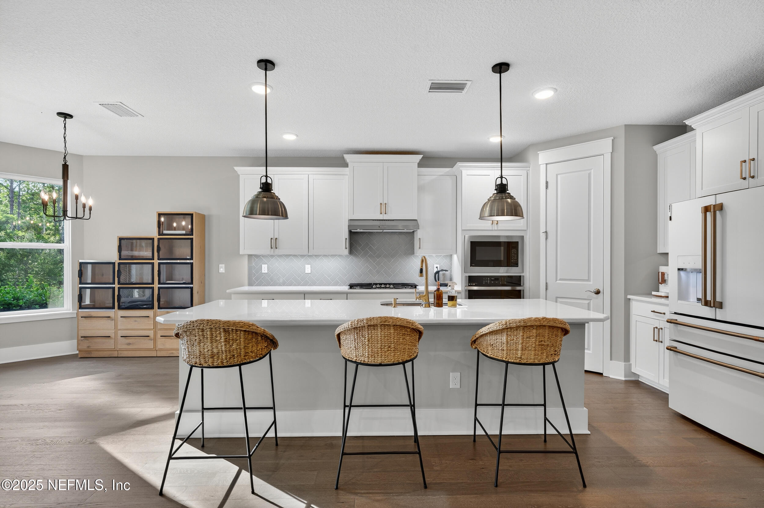 434 SETTLERS LANDING Drive