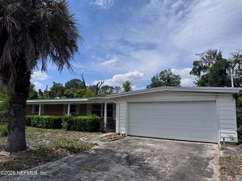 Photo of 5527 MAXINE Drive, Jacksonville, FL 32277 (MLS # 2144032)