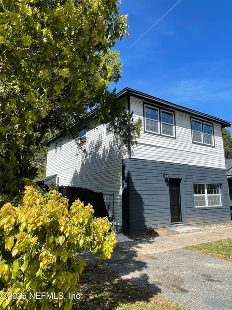 1469 7TH Street W Jacksonville FL 32209