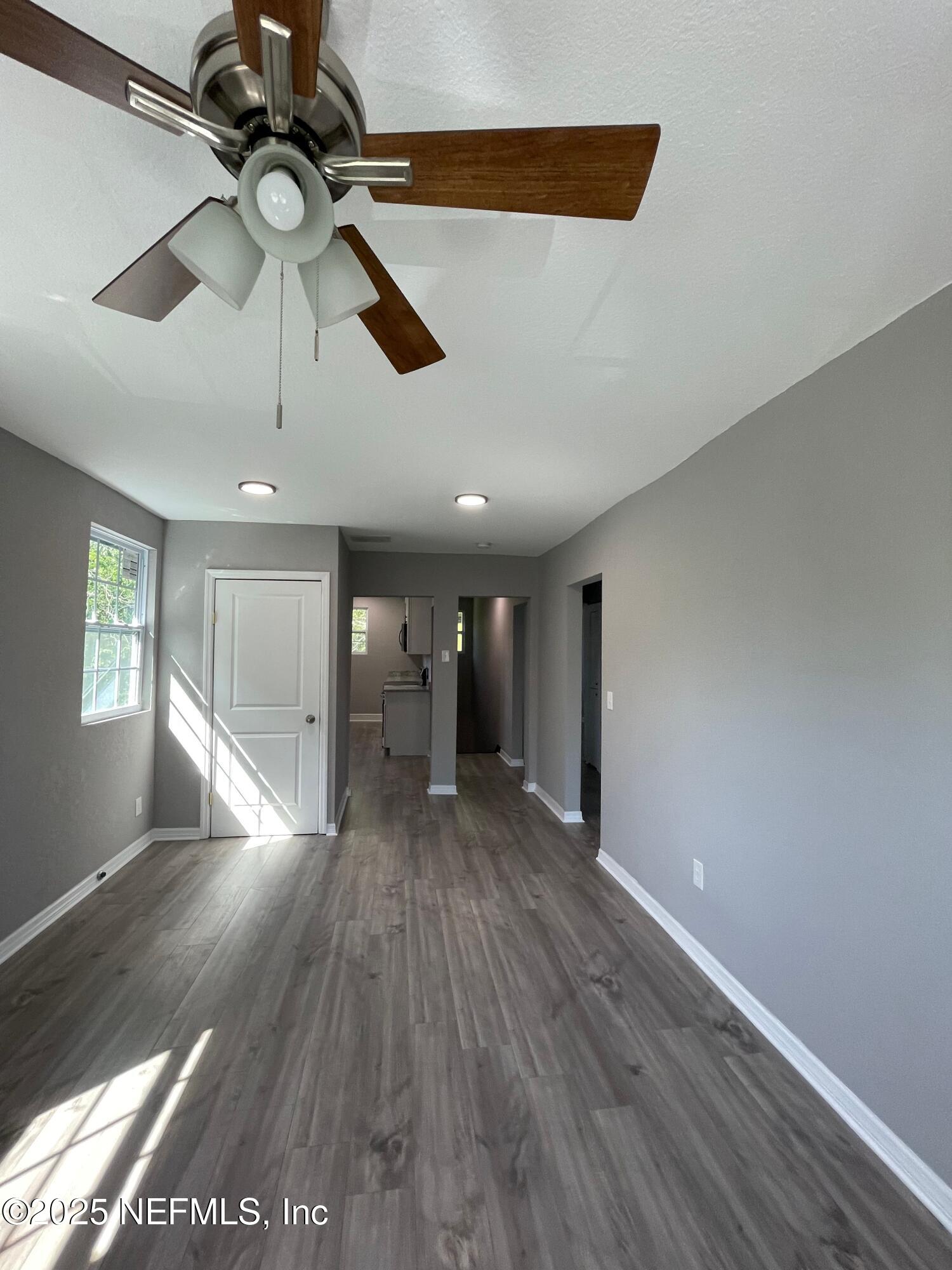 1469 7TH Street W