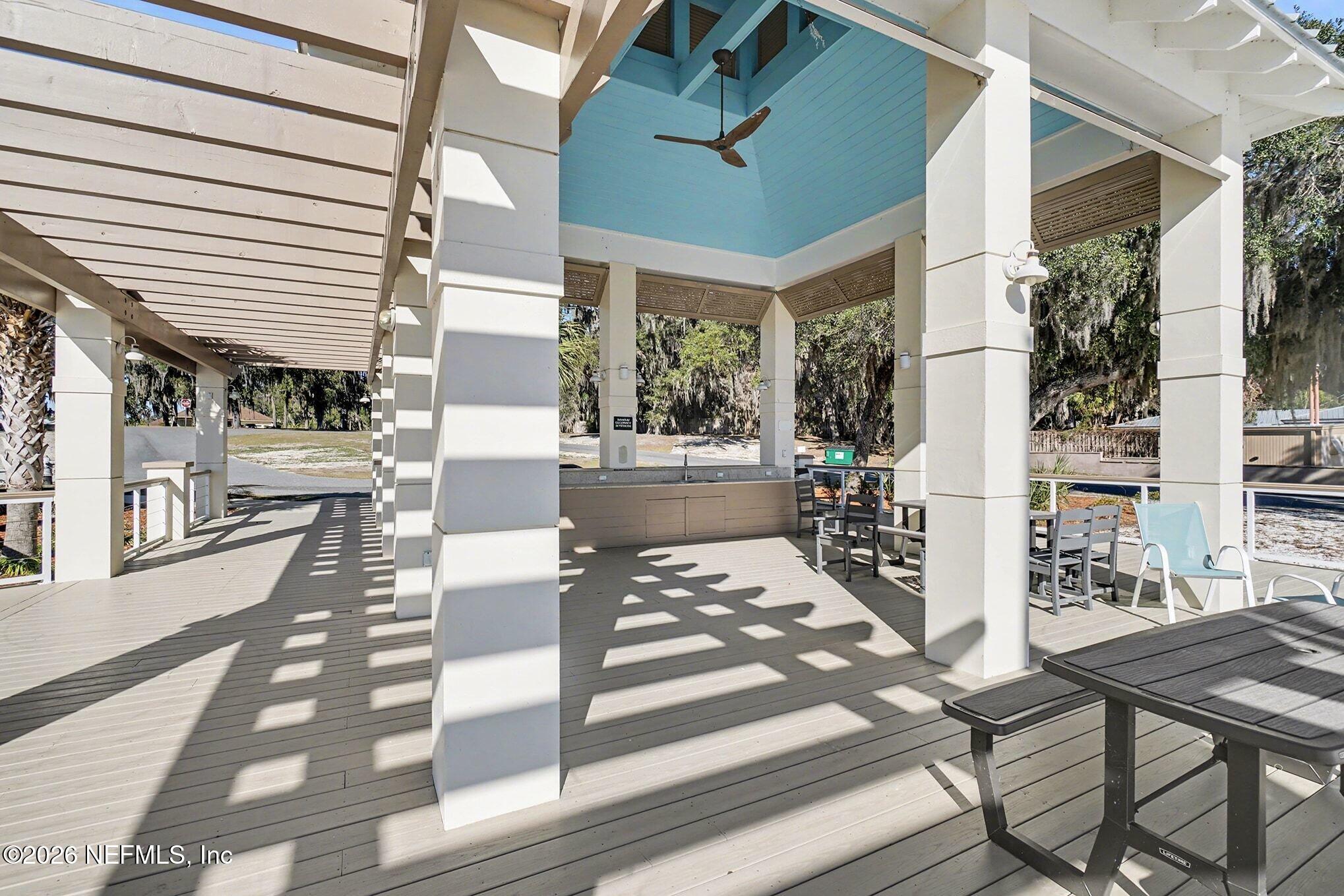 4042 BUENA VISTA Avenue