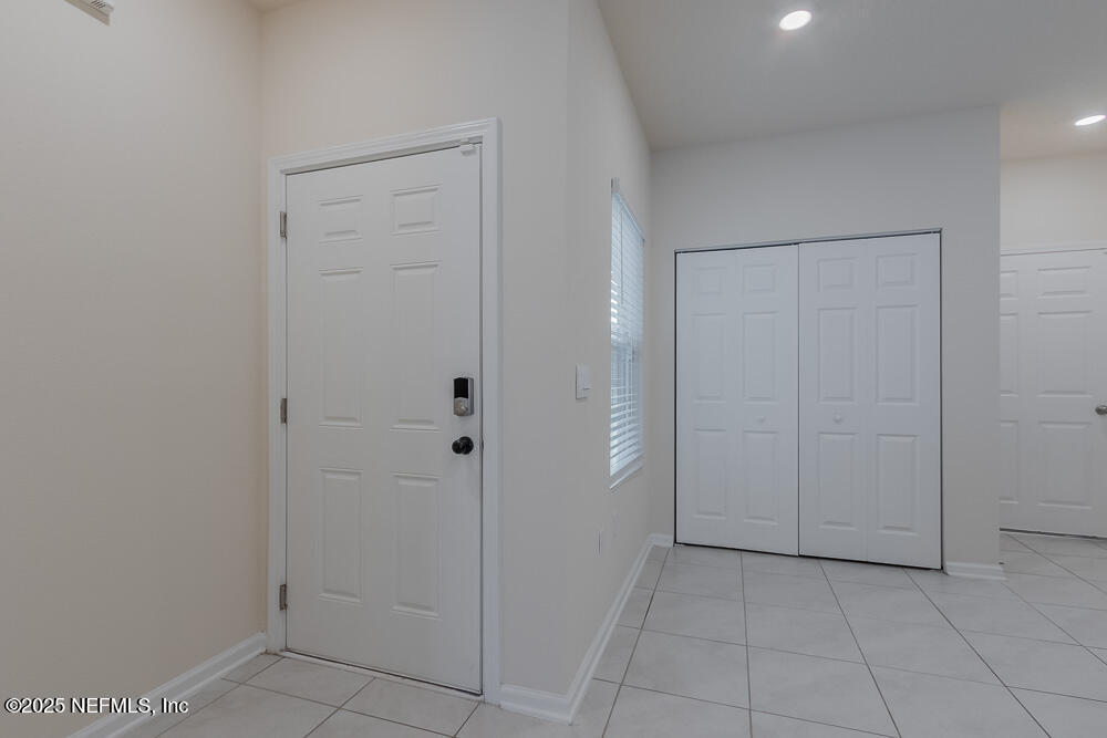 983 OBSERVATORY Parkway
