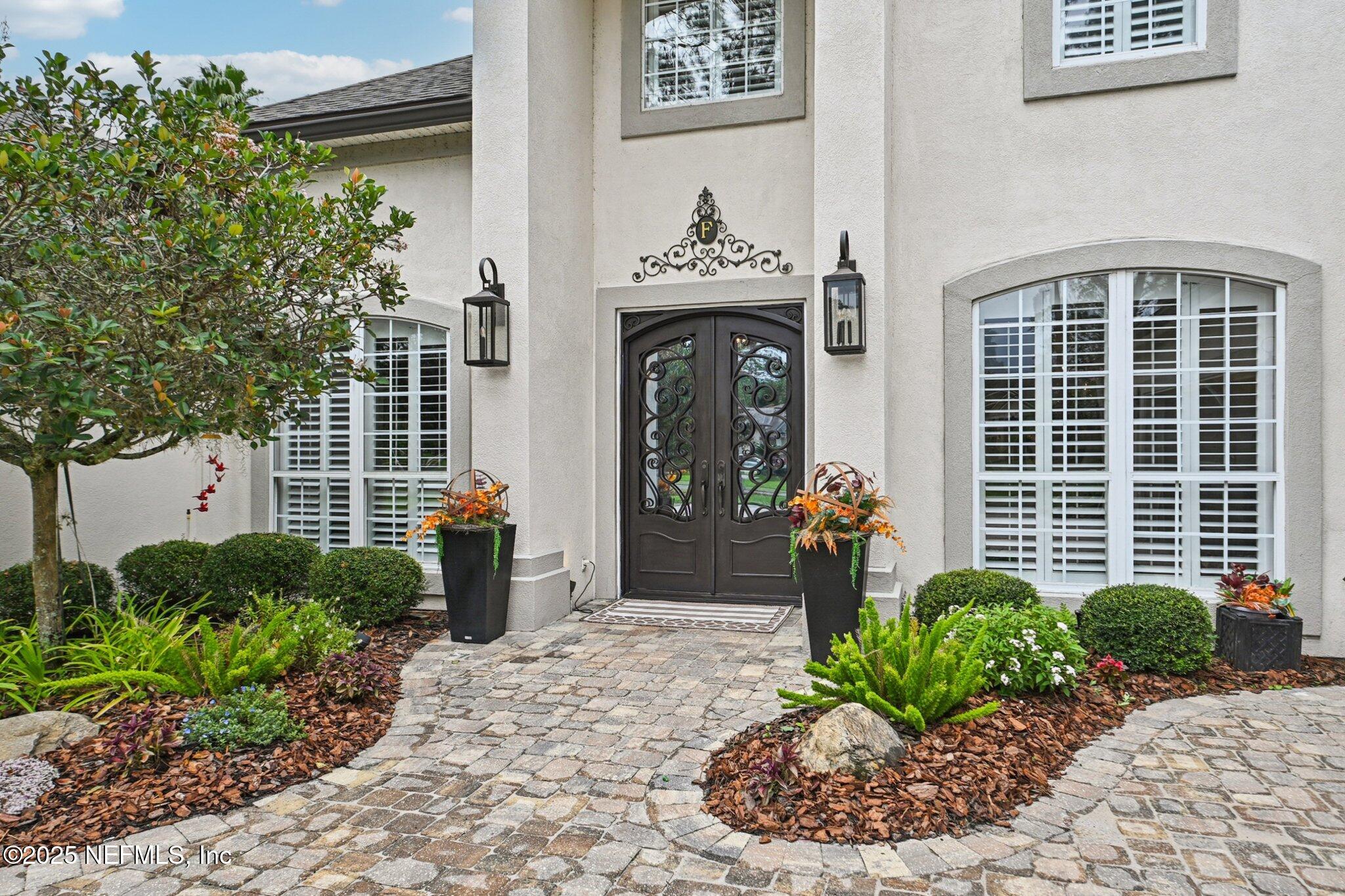 1868 COMMODORE POINT Drive