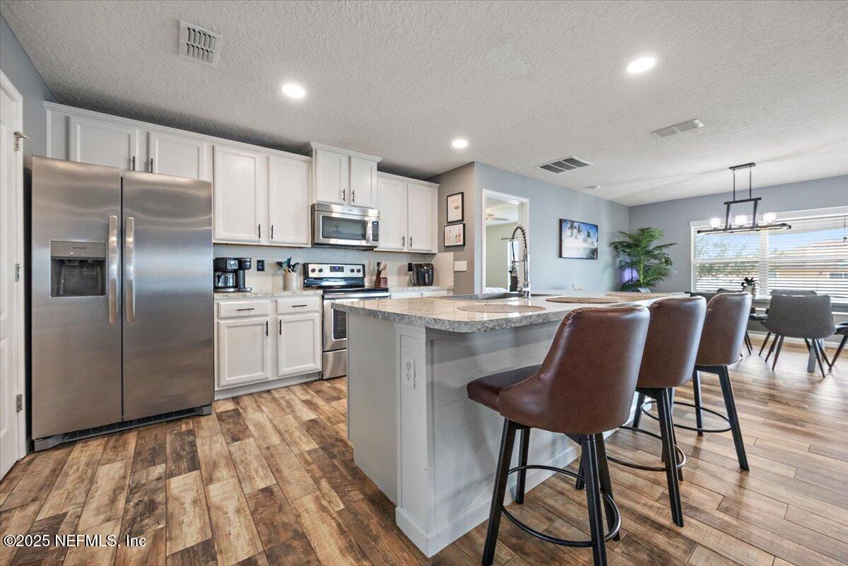 4085 GREAT FALLS LOOP Loop