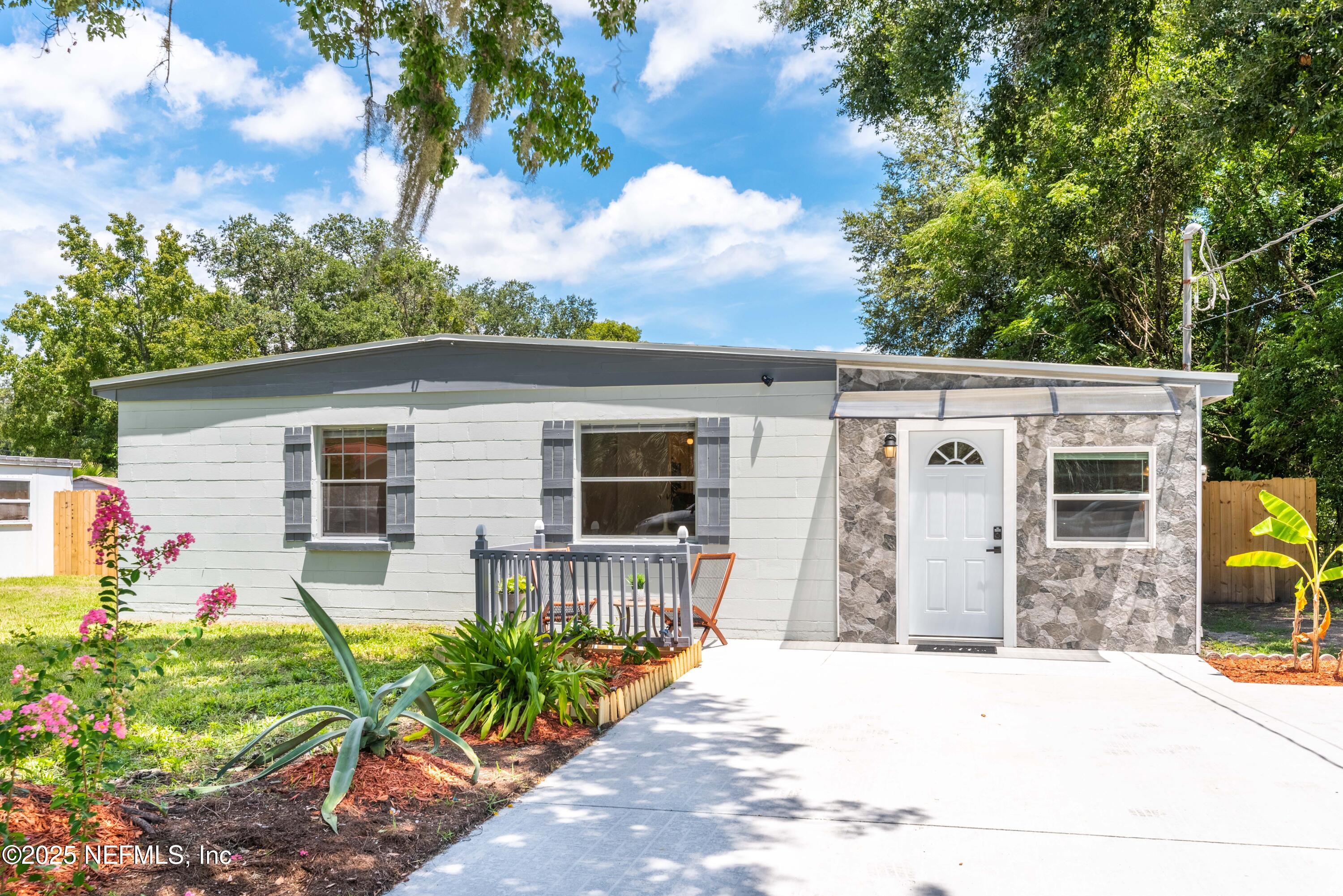 5645 KIMBRELL Drive S