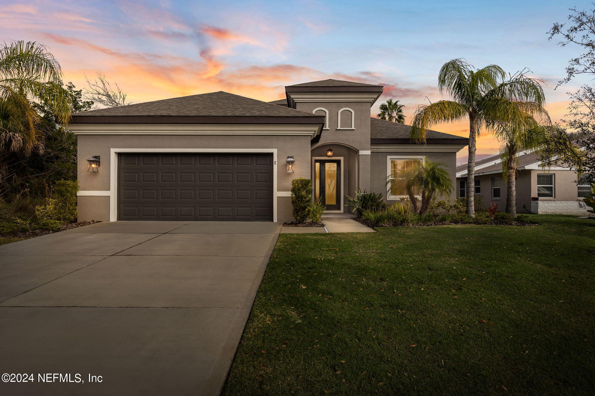 Palm Coast, FL home for sale located at 8 CIMMARON Drive, Palm Coast, FL 32137