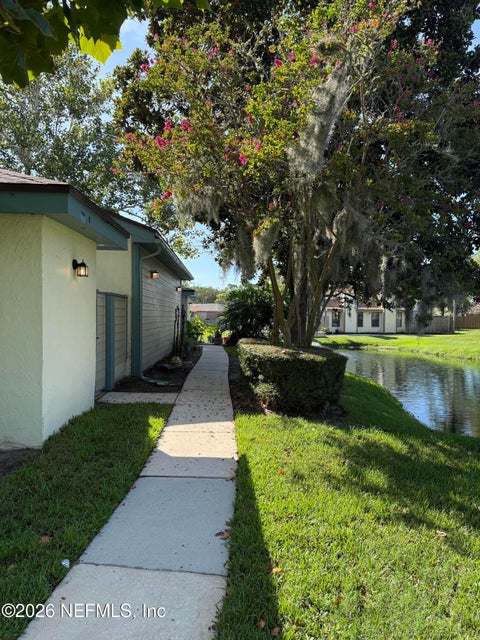 Photo of 1702 CHALLENGER Court W #1702, Jacksonville, FL 32233 (MLS # 2160403)