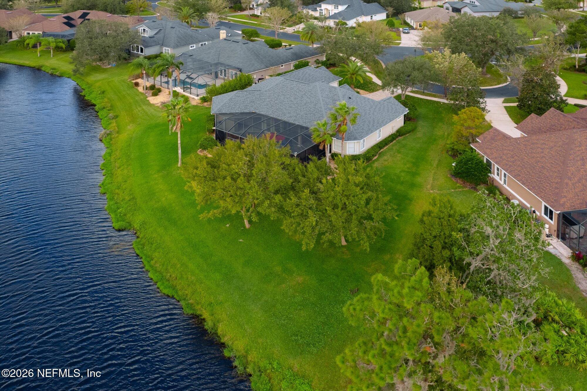700 PINECREST ISLE Court