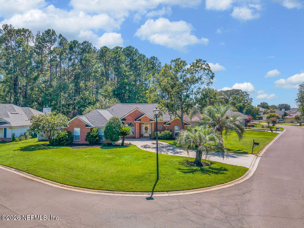 9172 CAMSHIRE Drive