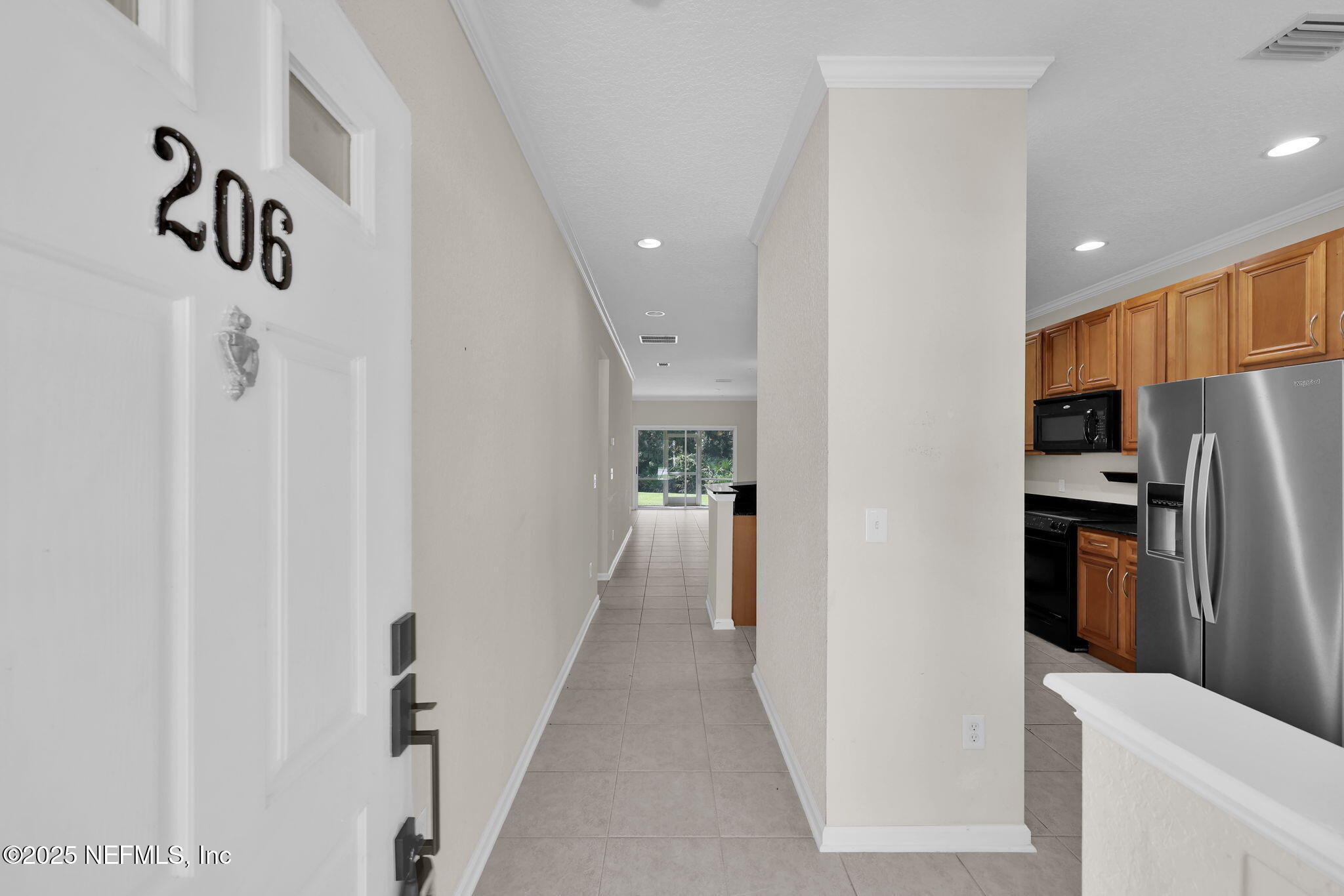 105 E PINE HOLLOW Trail 206