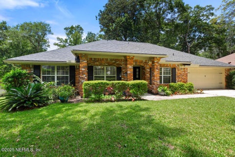 Photo of 12152 DIVIDING OAKS Trail W, Jacksonville, FL 32223 (MLS # 2166949)