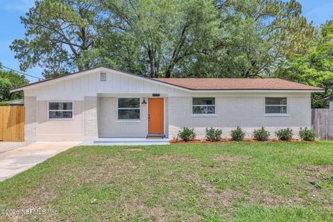 Photo of 4435 RAINER Road, Jacksonville, FL 32210 (MLS # 2145423)