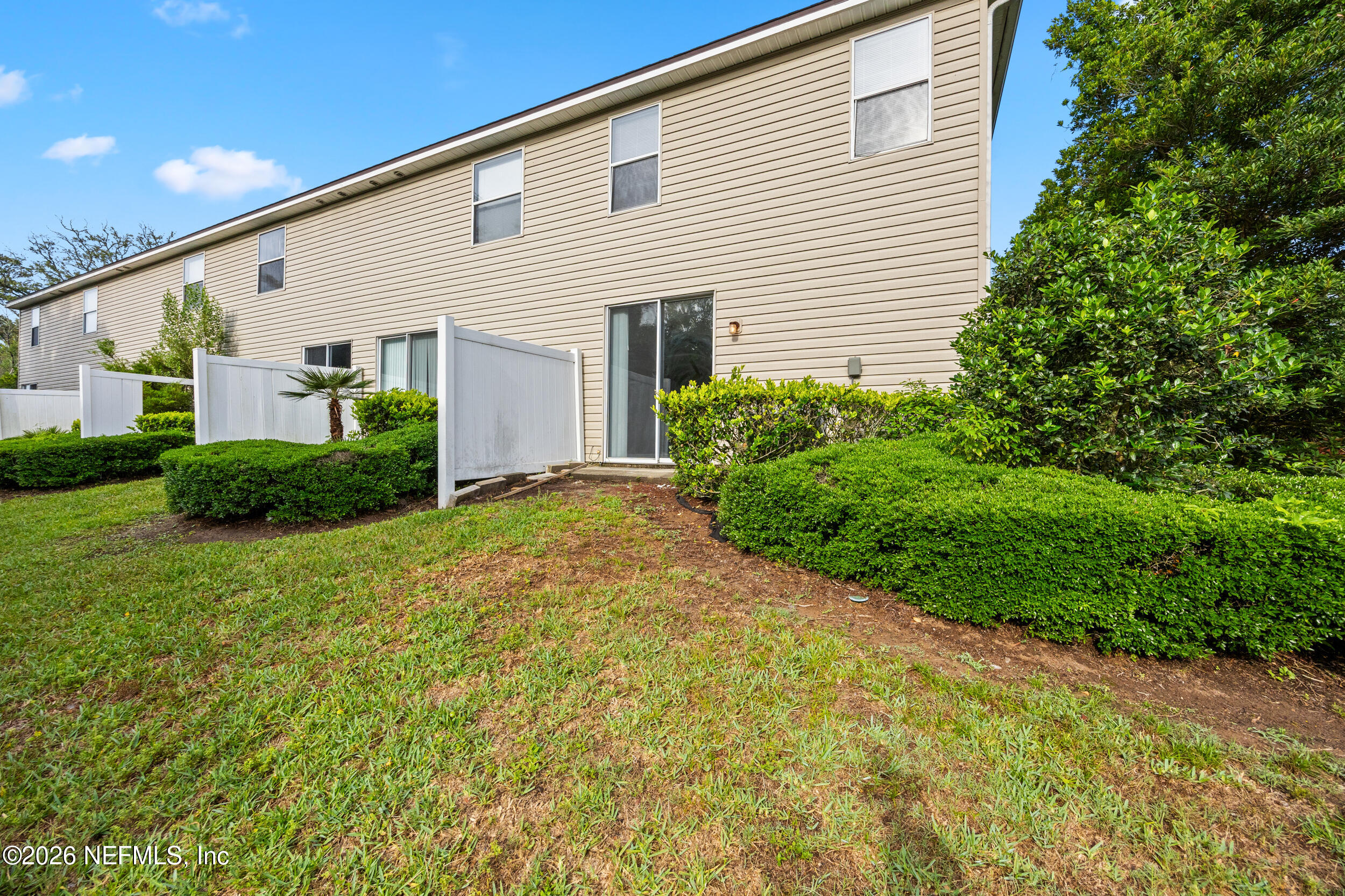 2551 SUMMIT VIEW Drive
