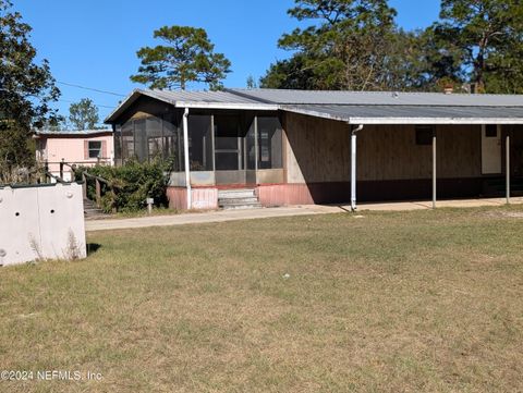 A home in Interlachen