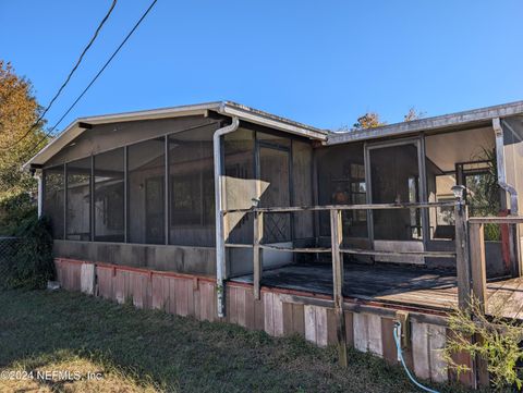 A home in Interlachen